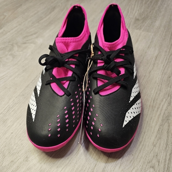 Adidas - Picture 1 of 10